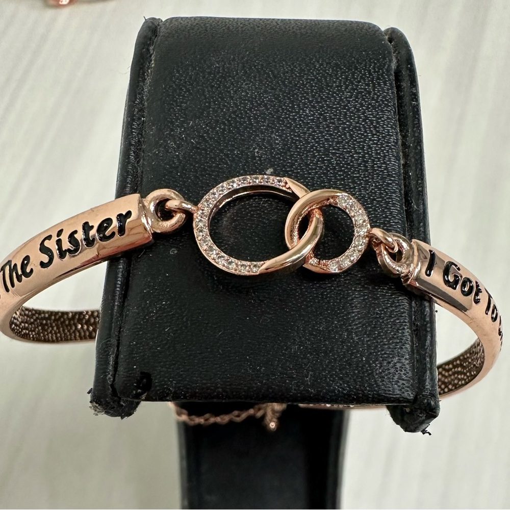 Chic Rose Gold Tone Bracelet Bundle - 7 in total (one being a Chamilia) - Picture 3 of 16